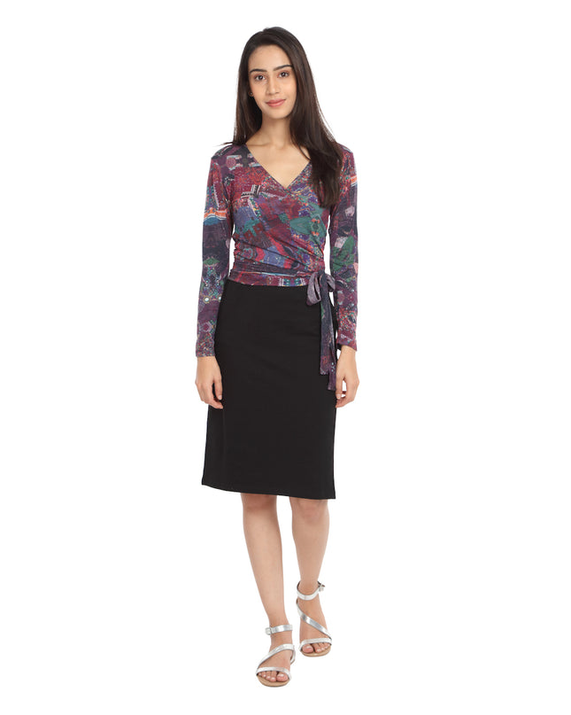 Exclusive Offer: Purchase Stylish Black Skirt with Side Slit